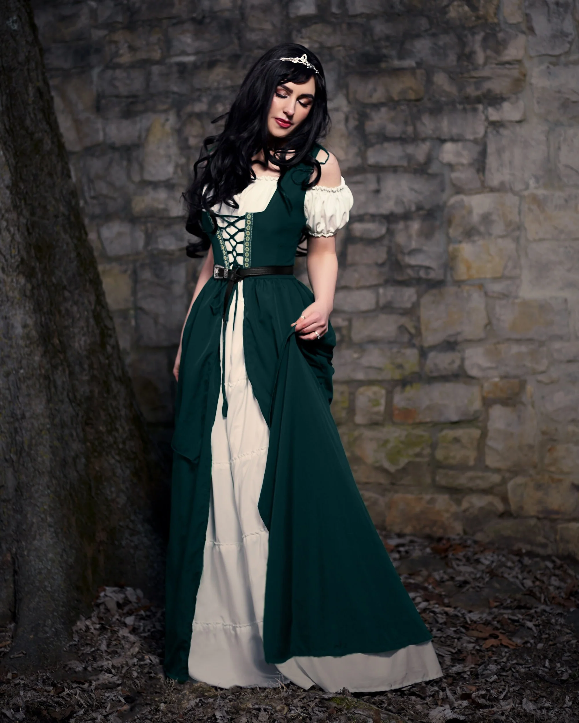 Renaissance Faire Layered Full Costume Fitted Lace-up Irish Dress with Capped Sleeve Chemise - Image 7