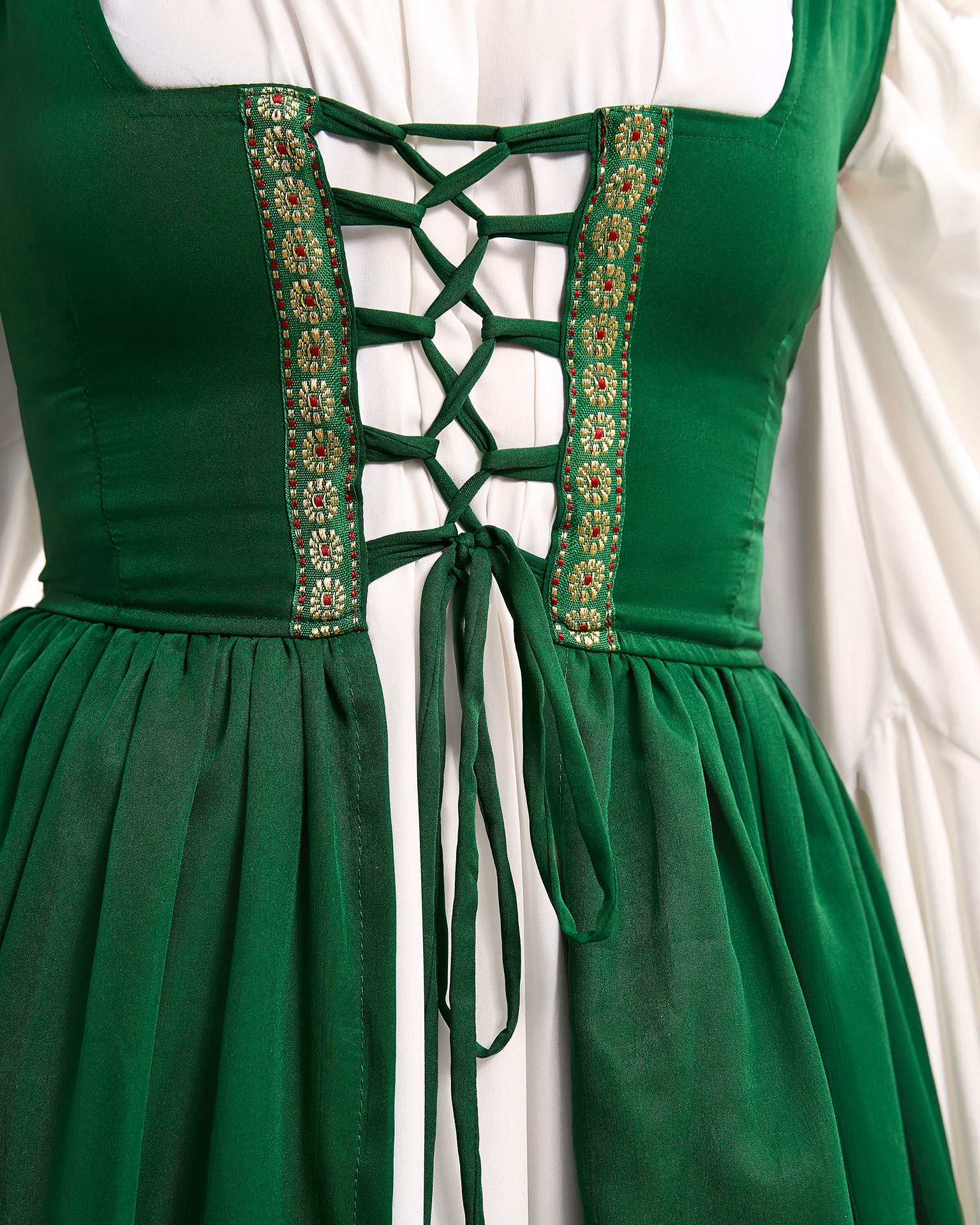 Renaissance Faire 2 piece Full Costume Irish Dress & Long-Sleeved Chemise - Image 4